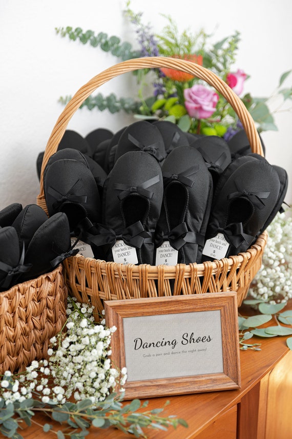 15 paires de chaussons de danse pour les invités Pantoufles en satin  Anniversaire de mariage en faveur Cotillons -  Canada