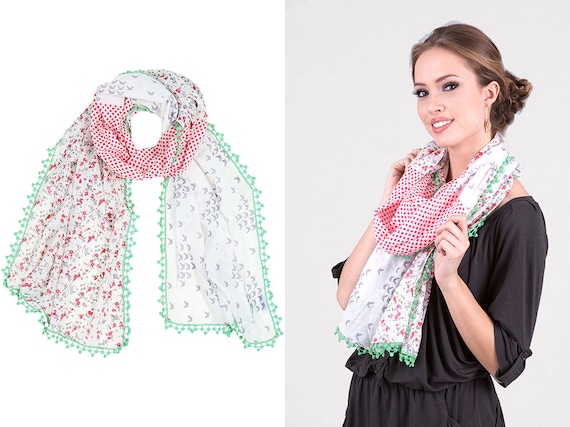 Ladies Womens Light Weight Summer Triangle Scarf Printed Ditsy Flower Design