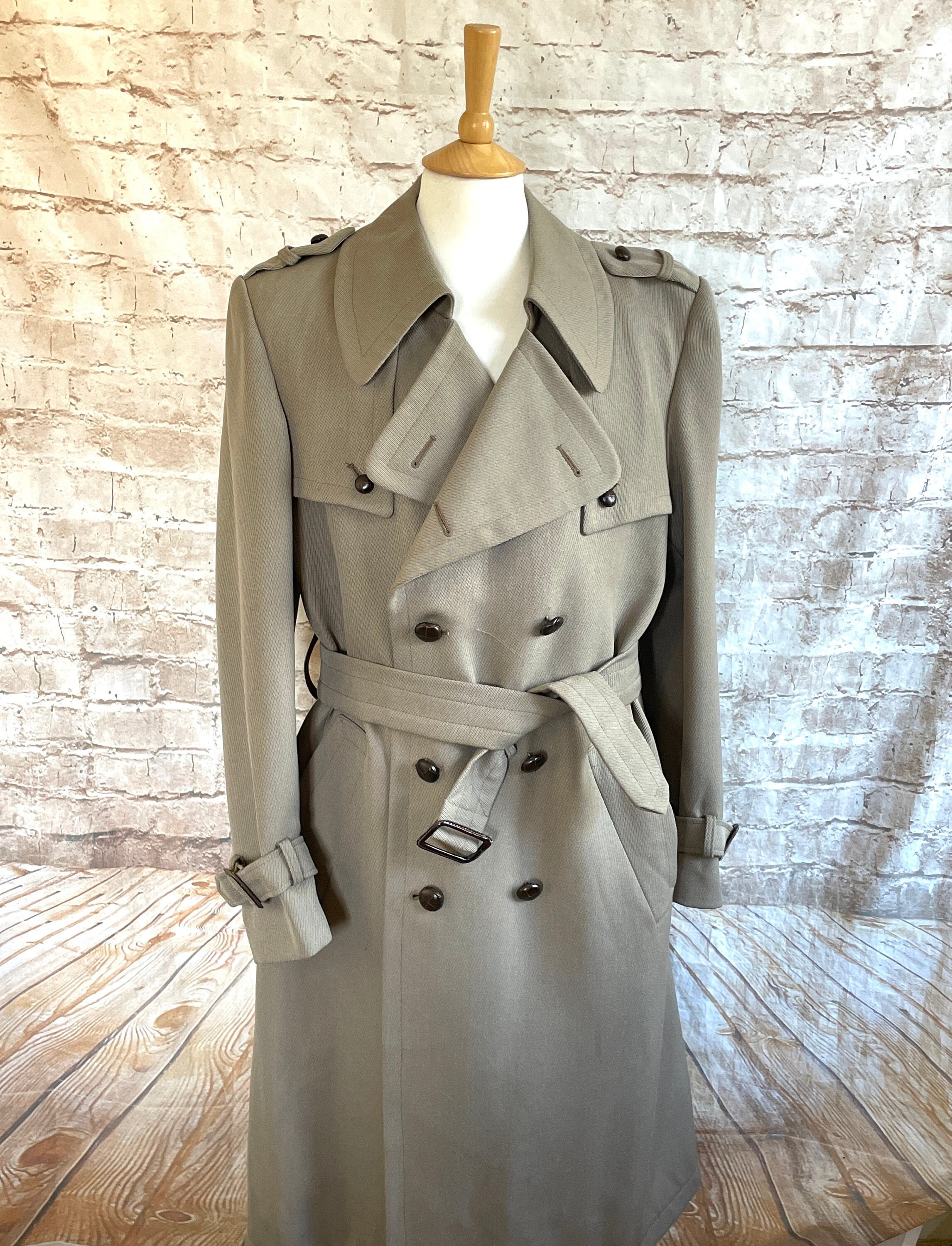 うみかわうみお アプレッセ】Vintage Trench Coat うみかわうみお様専用 アプレッセ】Vintage Trench Coat - メルカリ