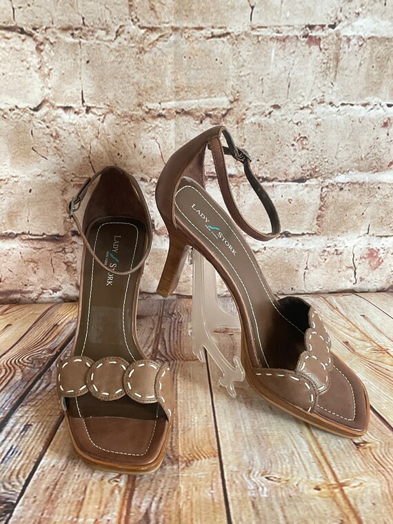 Vintage Brown Sandals Shoes Leather High Heels An… - image 10