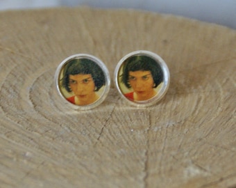 Amélie en colère, handmade stud earrings.
