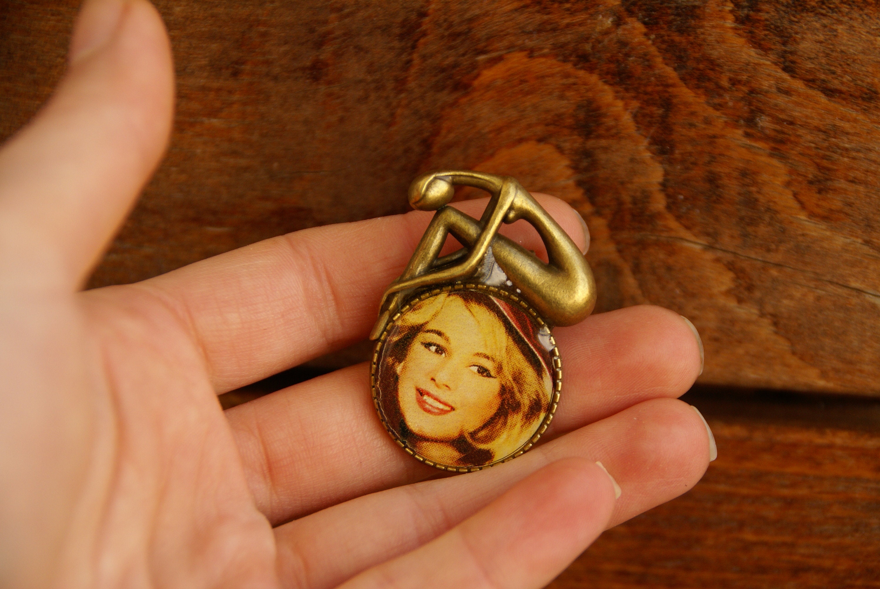 Aliki Vougiouklaki Greek Actress in a Retro Style Brooch. - Etsy 