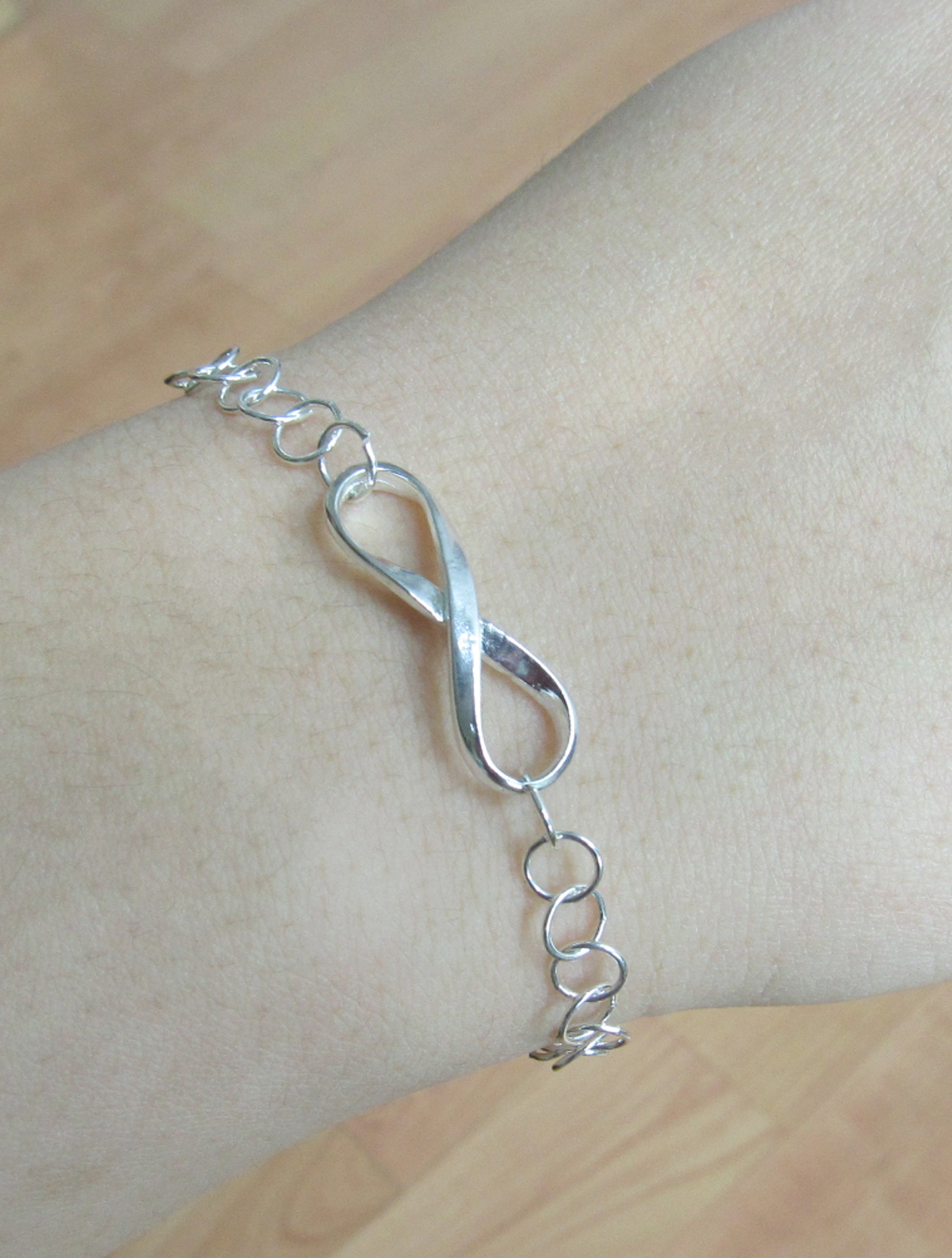 Solid 925 Sterling Silver Infinity Figure 8 Bracelet Anti