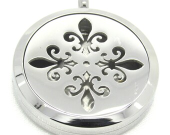 Stainless Steel Silver Fleur-De-Lis Perfection Light Life Aromatherapy Essential Oil Diffuser Locket Necklace with Pads