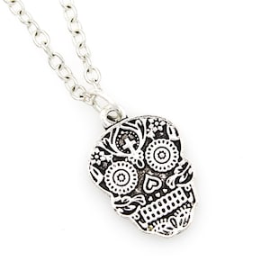 Sugar Skull Halskette, Gothic Schmuck, Dia de los Muertos, Schädel Halsband, Flower Skull, Day Of The Dead, Halloween Zubehör, Calavera