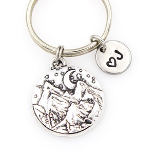 Mountain Scene Keychain, Mountains Keyring, Gift For Hiker, Explorer Keychains, Mountains Are Calling, Mountain Climber, Camper Gift, Nature