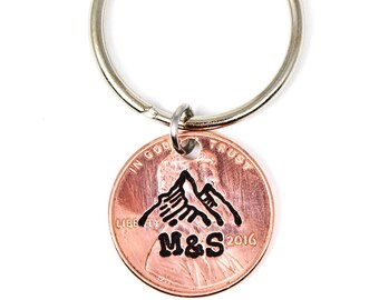 Couples Initial Keychain, Mountains Keyring, Mountain View Keychain, Couples Gift, Anniversary Wedding Gift, Husband Boyfriend Gift, Wife