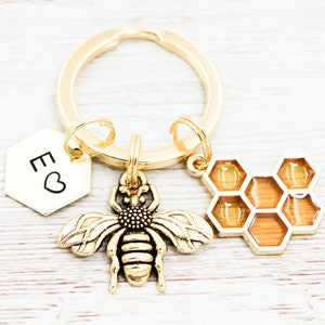 Custom Honey Bee Keychain, Honeybee Keyring, Honeycomb Keychains, Pollinator Gift, Beekeeper Gifts, Nature Lover Gift, Gardener Charm