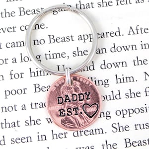 Dad EST Keychain, New Dad Gifts, Daddy Keychain, Soon to be Dad, Gift for Husband, Fathers Day Gift, Gift From Kids, Penny, From Children