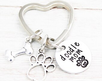 Doodle Mom Keychain, Custom Dog Keyring, Golden Doodle, Labradoodle, Paw Print Keychain, Dog Charm, Dog Mom, Fur Mama, Doodle Gift