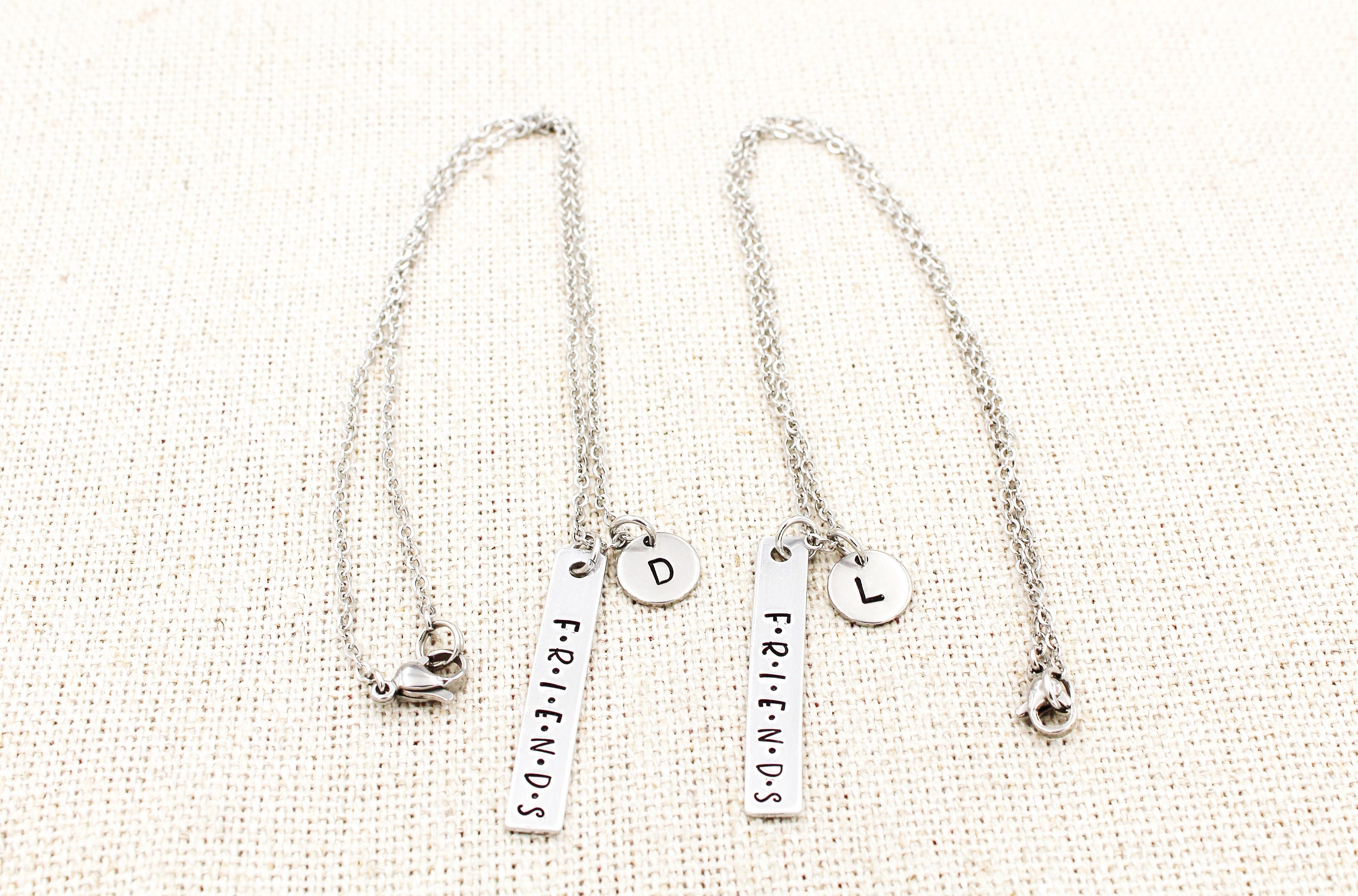 Friends show necklace sale