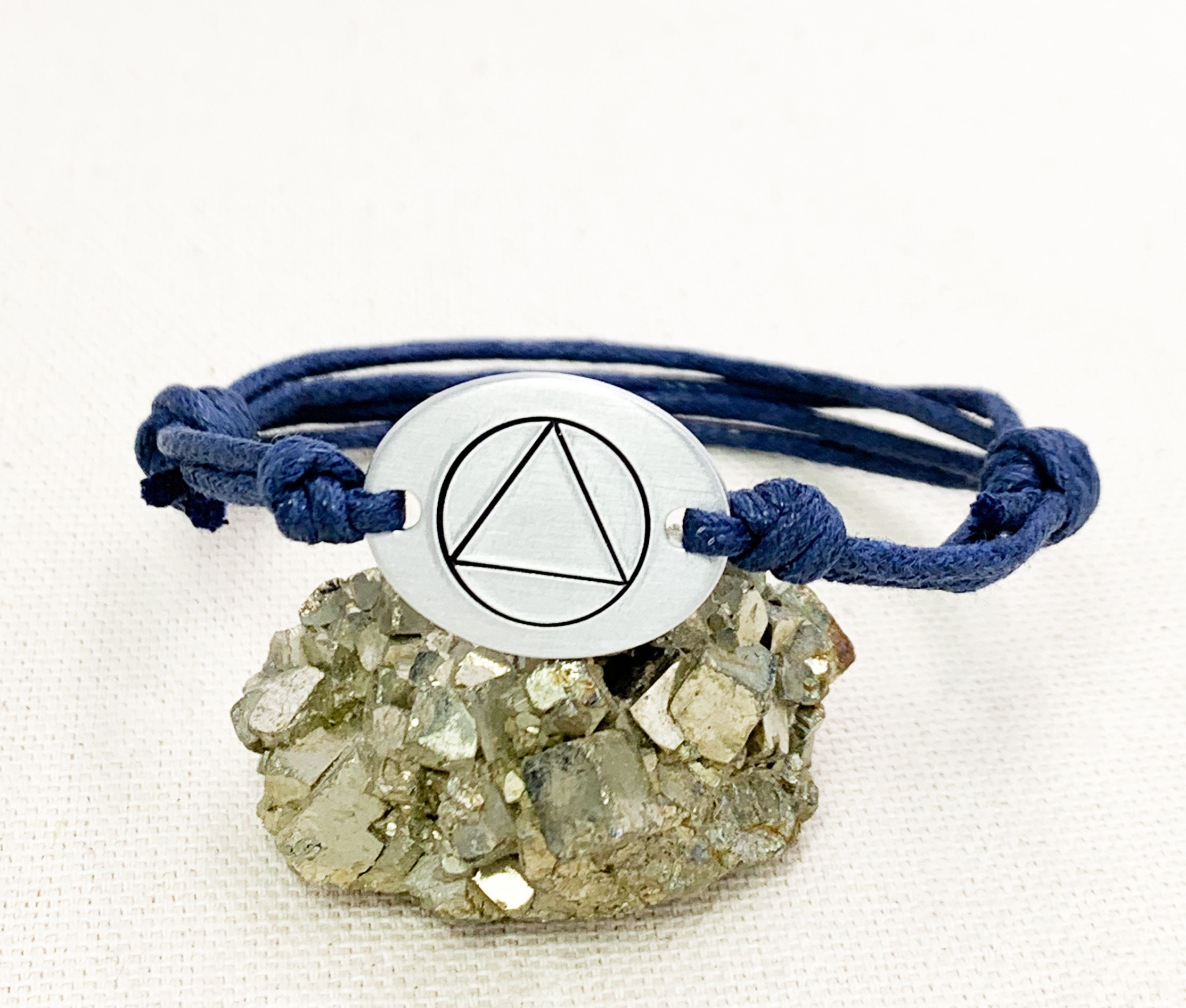 Bracciale In Argento Sterling Per Alcolisti Anonimi - Simbolo Del Triangolo Per La Sobrietà - Gioiello Di Recupero Con Catena Regolabile E Confezione Regalo - 2