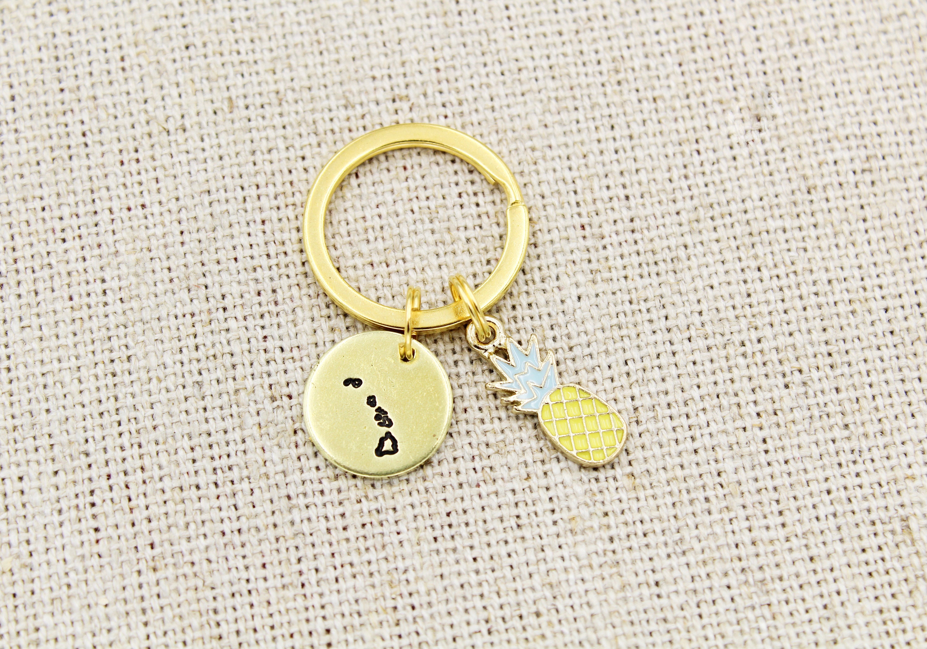 Dainty Hawaii Keychain Tropical Pineapple Keyring Hawaii Etsy