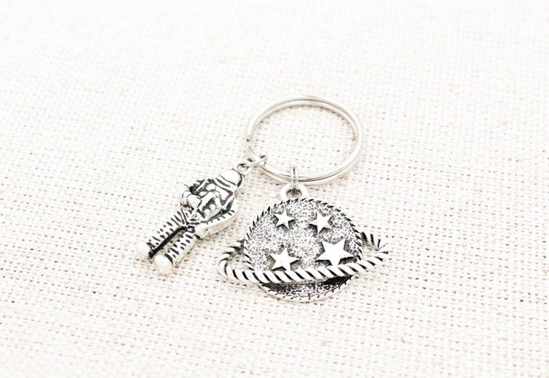 Planet Astronaut Keychain, Saturn Keychain, Planet Keyring, Outer Space Charm, Astronaut Charm, Geeky Keychains, Star Keychain, Galaxy Gifts image 4