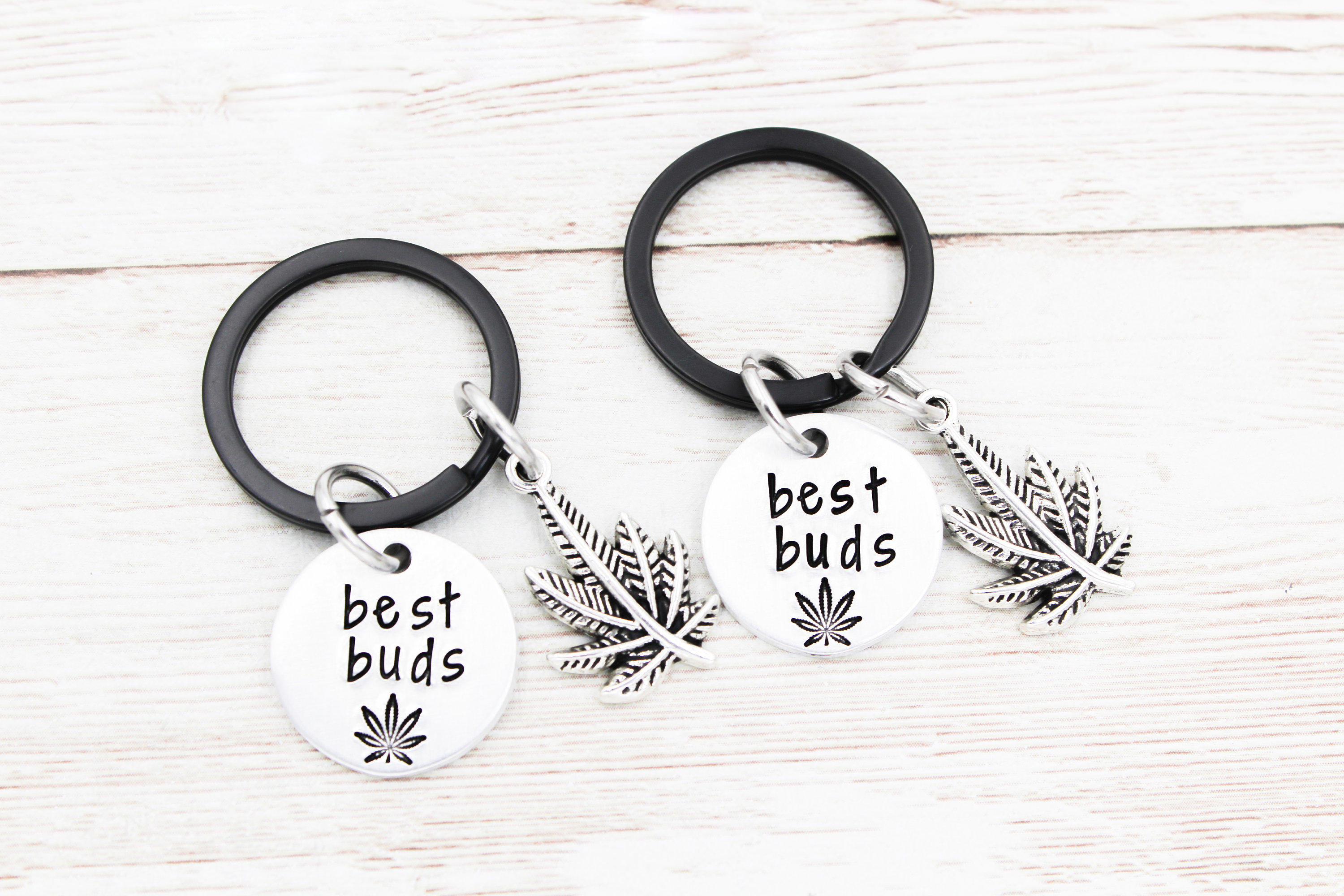 麻 LOGO KEY HOLDER BLACK 舐達麻 BUDSPOOL XAMGRE40200RLXS611-01.jpg