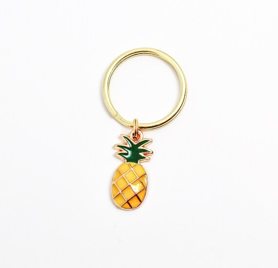 Gold pineapple best sale keychain