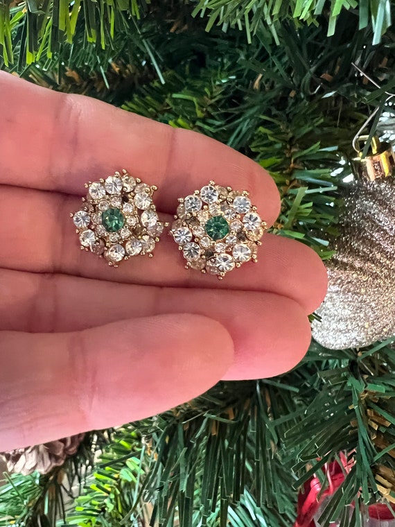 Sparkling Rhinestone Vintage Style Snowflake Earrings for Pierced Ears #rhinestonestudearrings