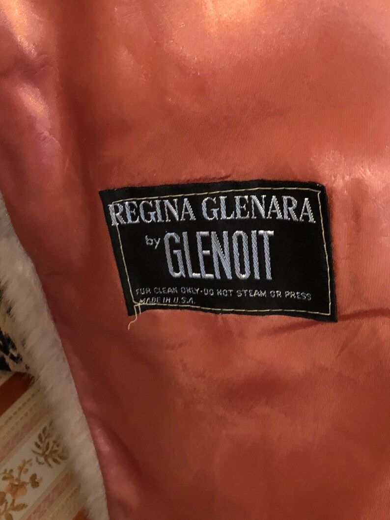 Vintage Regina Glenara by Glenoit Vintage Faux Fur Cape Fits Size 10 to 12 Ladies with Beautiful Tangerine Silk Lining #vintagefurs