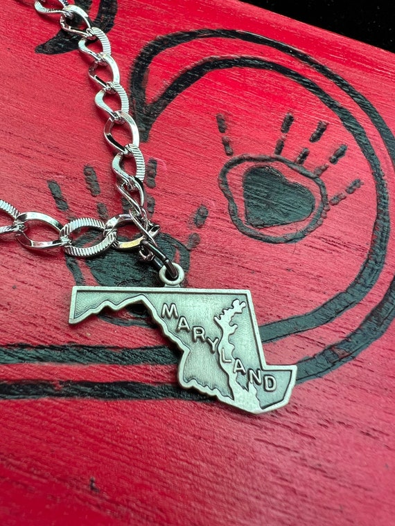 Vintage Sterling Silver Charm Bracelet with Maryland Charm (6.75)