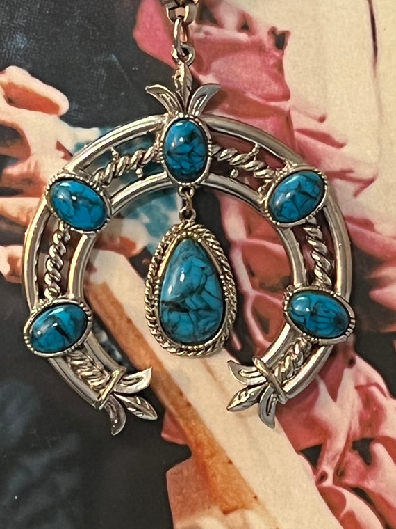 Vintage ART Horseshoe Naja Necklace, Faux Turquoise, 26" Silvertone Chain