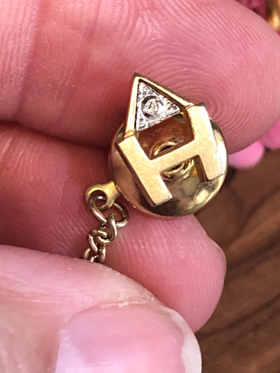 H Town Gold Tone Tie Tack With Safety Chain #htown #astros #tietacks #houstonastros