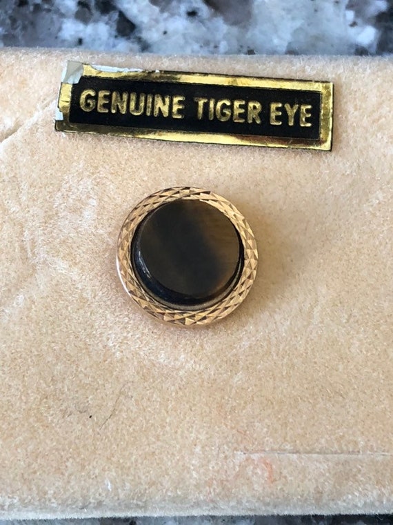 Genuine Tigers Eye Gold Tone Tie Tack With Safety Chain #tigerseyemensfashion #tigereyetietack #vintagetiefashion