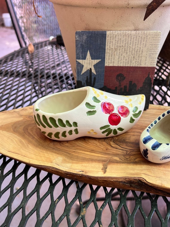 Cute Pair Of Vintage Hand Painted Holland Clogs D… - image 8