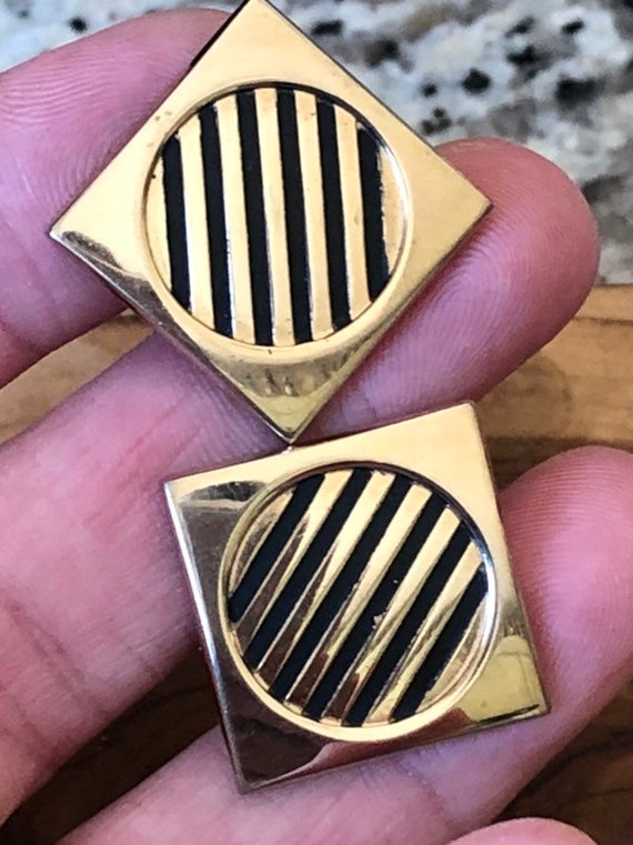 Vintage Swank Gold Tone and Black Enamel Cufflink Set #vintagecufflinkset #vintagemensfashion