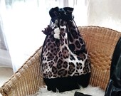 leopard bag, bucket bag, large leopard handbag, trendy, casual chic shoulder bag, handmade leopard printed fabric bag, french handbag