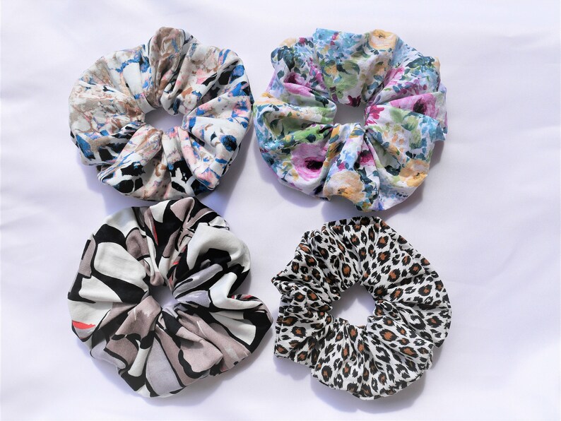 Scrunchie made of cotton fabric Scrunchie matching with the nose wire face mask .