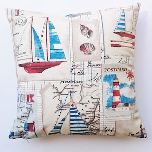 Coussin motif bateaux, décoration bord de mer, Housse de coussin décoratif, Coussin voiliers fait main fabriqué en France