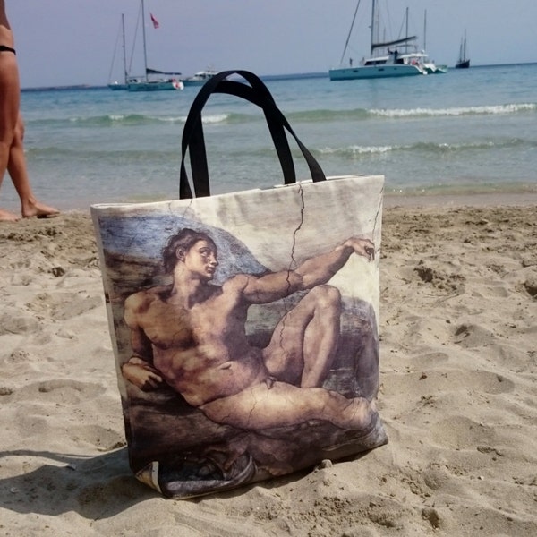 Strandtasche, Cabas-Tasche bedruckt mit Michelangelos Adam-Gemälde, Handtaschen, schicke Handarbeit hergestellt in Frankreich, Luxustasche