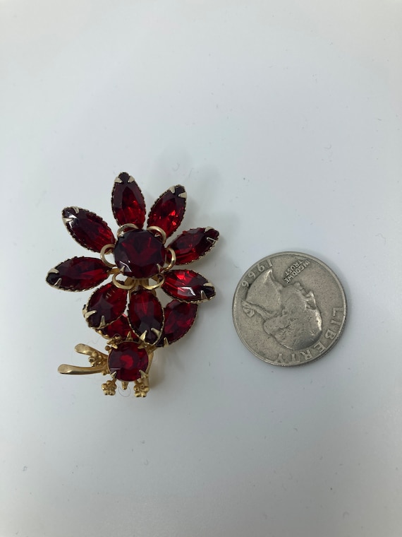 Vtg 1960s JULIANA ? flower daisy marquise red cry… - image 3