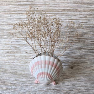 Vintage Scalloped Shell Planter, Nautical Decor, Beach Decor, Seashell Decor  / Vintage  Fitz and Floyd Seashells / 6&#39;&#39; Seashell Vase