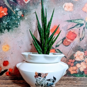 Vintage Ceramic Planter / Ceramic  Planter / Plant Pot / Vintage Drip Glaze Planter / Vintage Ceramic Planter Vanderheide&#39;s Denfield
