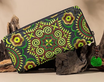 Green Zigzag Pattern Hmong Embroidered Wallet Handbag, Boho Wallet, Bohemian Purse for Women, Ethnic Clutch Wallet - WA301FCGRE