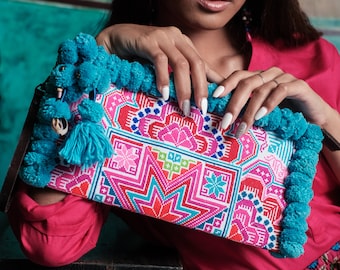 Blaue Pom Pom Clutch Bag, Boho Handtasche mit Hmong Hill Tribe Gesticktem Stern Muster, Festival Geldbörse, Boho Tasche - BG0041-00-BLU