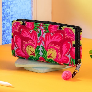 Portefeuille/porte-monnaie brodé Flower Hmong pour femme, portefeuille bohème fait main en Thaïlande, porte-monnaie ethnique avec pompons, portefeuille de festival - WA301FWHI