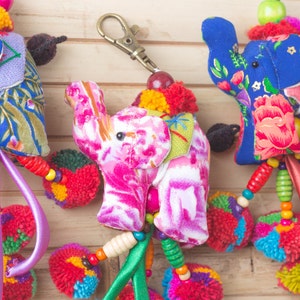 Mini Elefant Puppe Schlüsselanhänger Tasche Zubehör Zip Pull Pom Pom Quaste Handmade aus Thailand