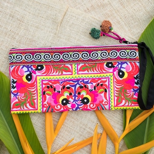 Hmong Tribes Bestickte Clutch Tasche, Damen Geldbörse aus Thailand, Clutch Bag, Einzigartiges Geschenk für Sie - BG308WHIGP