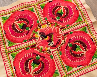 Hmong Stoff mit Orchideenstickerei, Thailand Ethnic Textile - TX101PE