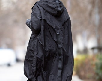 Gesteppte Jacke, Wintermantel - Schwarze wasserdichte Kapuzenjacke, Minimalistische Oberbekleidung, Herbst Parka Damen, handgemacht