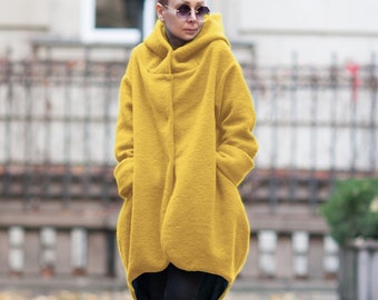 Winter coat/ 100% Wool coat/ Winter coat for women/ Hooded coat/ Extravagant coat/ Designer coat/Hooded cardigan/Asymmetrical coat/Violette
