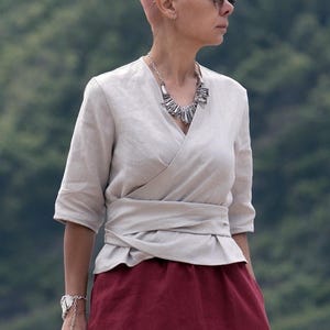 Leinen Wickeltop für Frauen, Kimono-Stil V-Ausschnitt Bluse mit Ärmeln und Taille Krawatte, handgemachte Sommer Leinen Kleidung für Frauen
