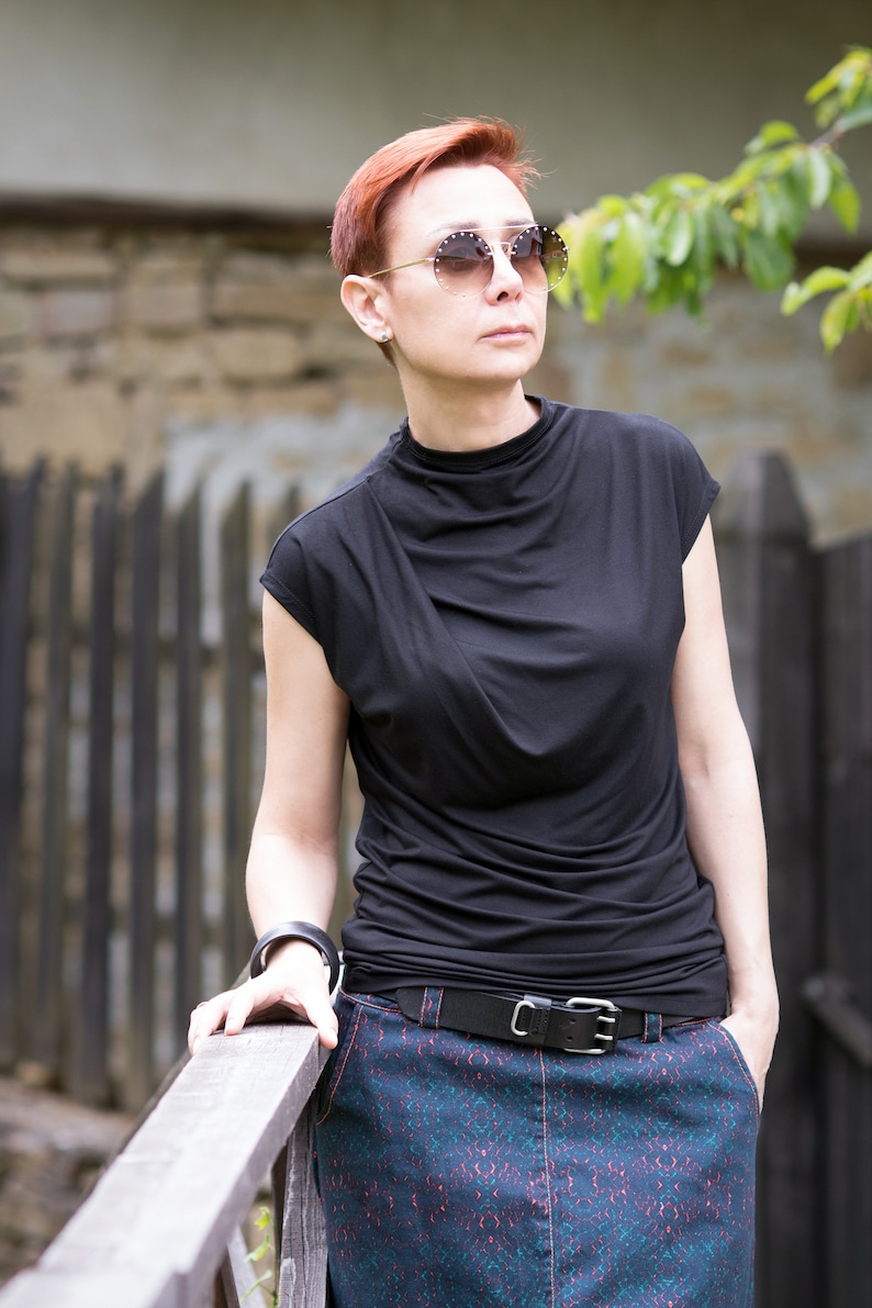 Minimalist Black Top, Cap Sleeve Top, Blouses for women, Blouse for an event, Cocktail top, Short Sleeve blouses, Summer jersey top zdjęcie 4