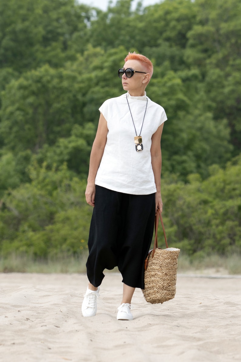 Minimalist linen top, Cap sleeve linen blouse, Simple linen shirt, Casual linen shirt, Stylish cap sleeve shirt, Chic top, Sleek linen tee image 3