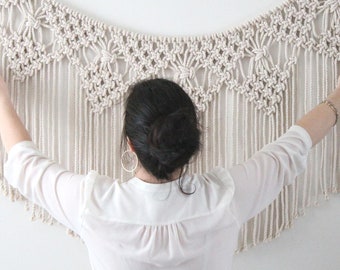Macrame Wall Hanging large, Wallbanner Nursery decor, Backdrop Wedding, first birthday, home decor, wallhanging, model BELLA
