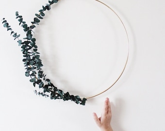 Eucalyptus Wreath, minimalist wreath, floral wreath, wall wreath scandinavian, nursery decor , bathroom decoration