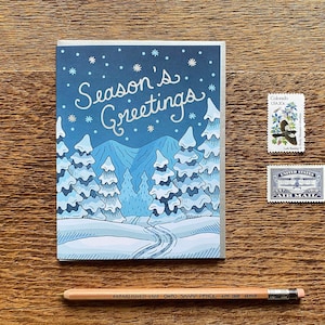 Felicitaciones navideñas, Pinos, Tarjeta navideña, Tarjeta de felicitación plegada de una sola lámina plateada, Interior en blanco