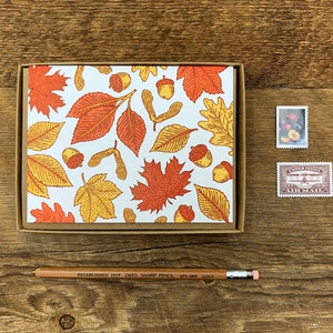 Feuilles d’automne, feuilles d’automne modèle, ensemble en boîte de 6 cartes de voeux Letterpress, blanc à l’intérieur